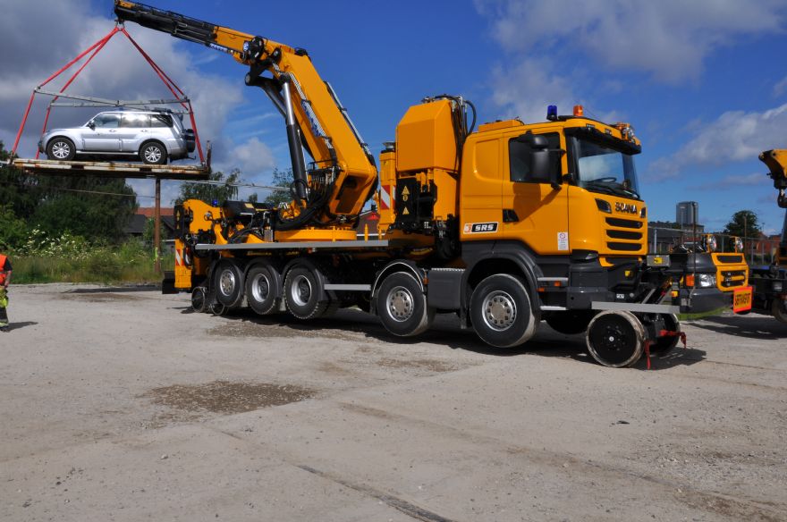 Hiab order for super-heavy loader cranes