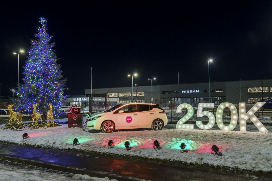 Nissan LEAF lights up the Christmas Tree at Sunderland Plant