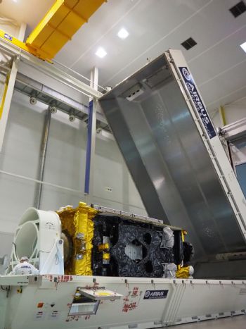 Inmarsat-6 F2 satellite arrives in Florida aboard an Airbus Beluga