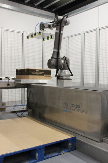 RB2000 ‘bridges the gap’ between industrial robots and cobots
