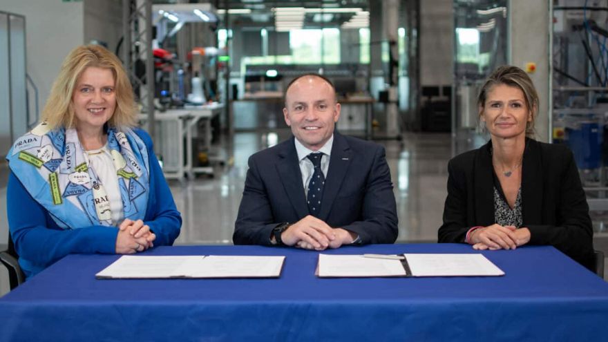 Airbus Helicopters and HVM Catapult announce new partnership