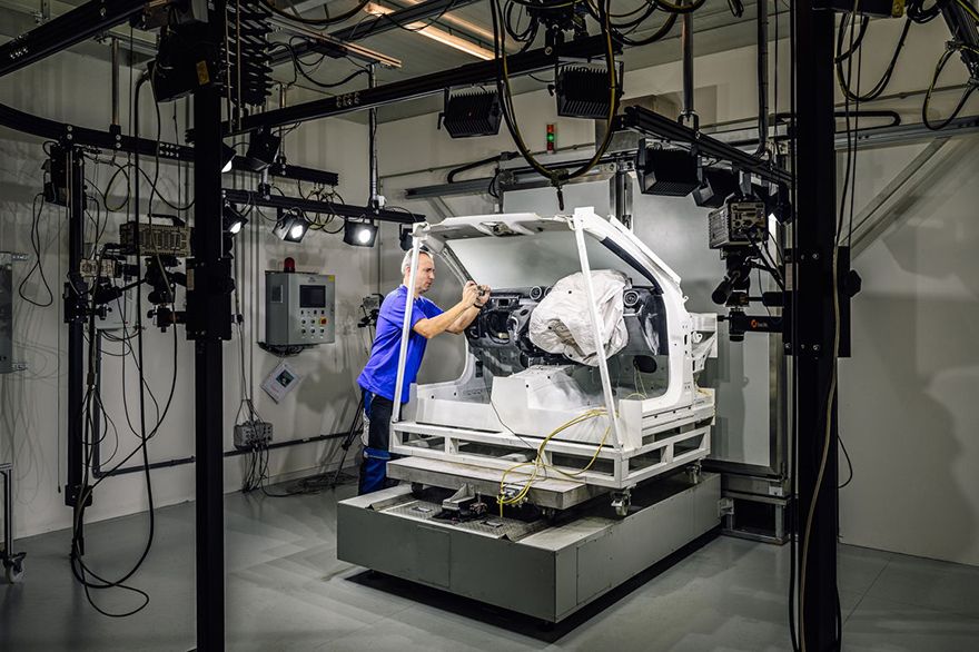 Yanfeng expands R&D activities at technical centre in Slovakia