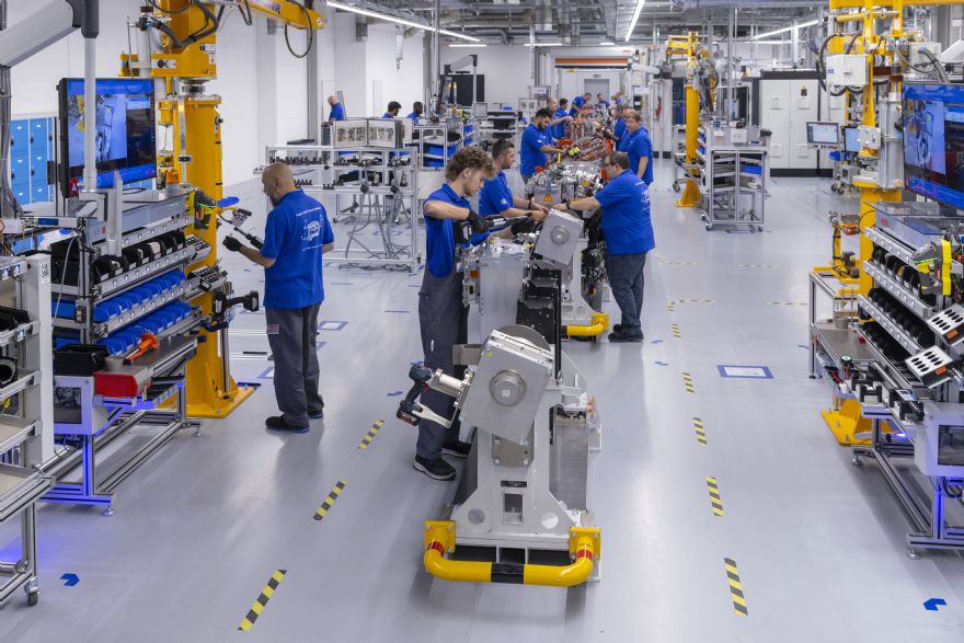 Bosch starts volume production of its fuel-cell power module