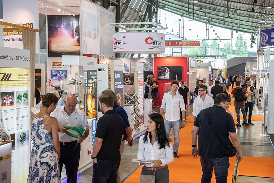 Flurry of early bookings for 2024 Machinery Market News