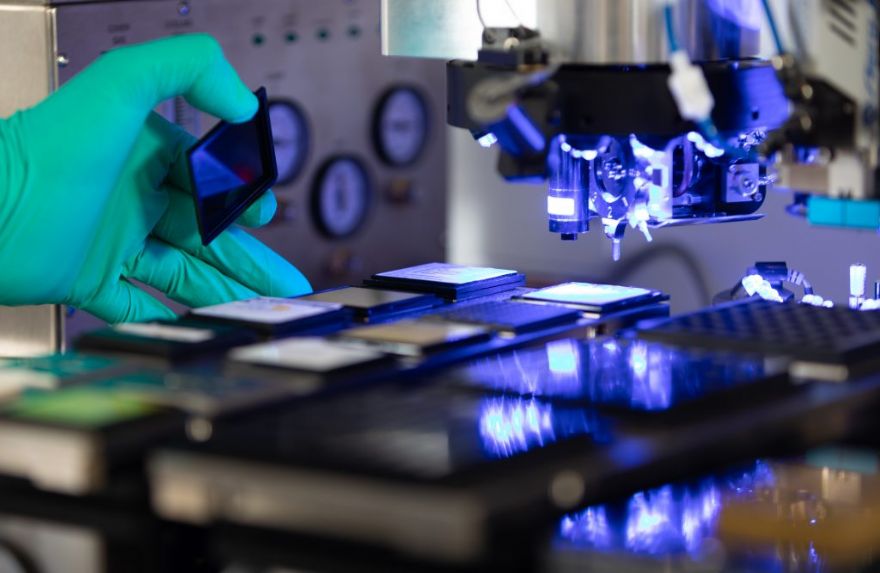 South Devon College shines a light on photonics