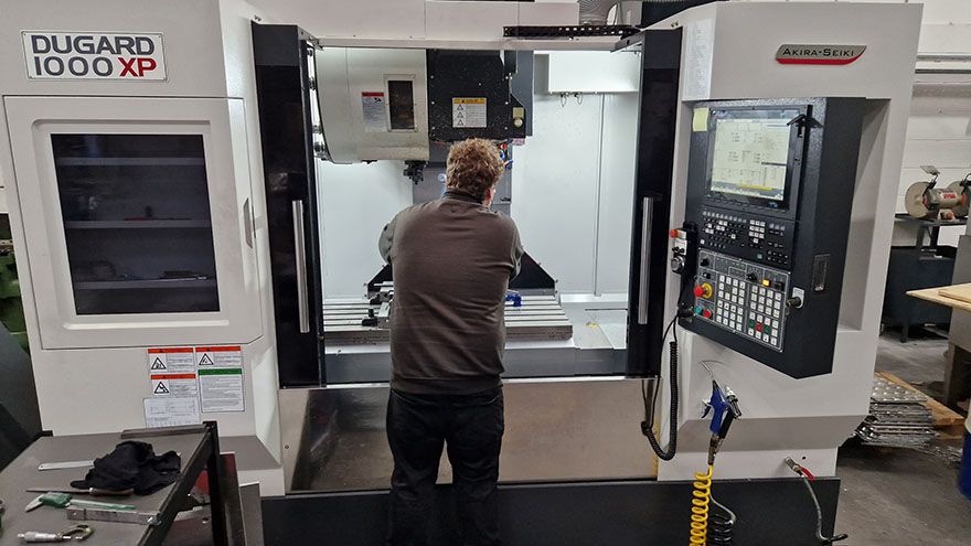 Adams Engineering slides into three-axis machining with Dugard