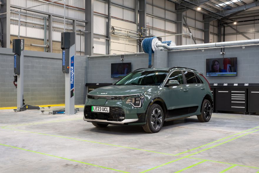 Kia opens new  technical training academy in Derby