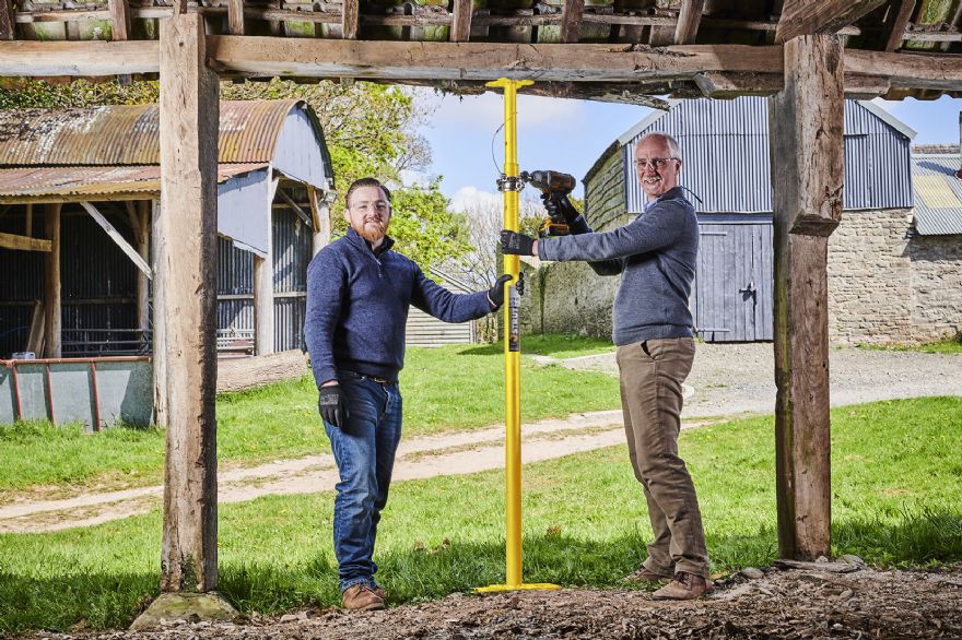Award-winning J-strut launches new online shop
