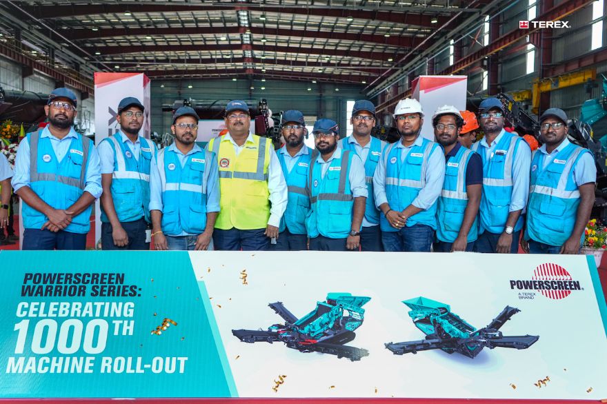 Powerscreen celebrates production of the 1,000th ‘scalper’ in India