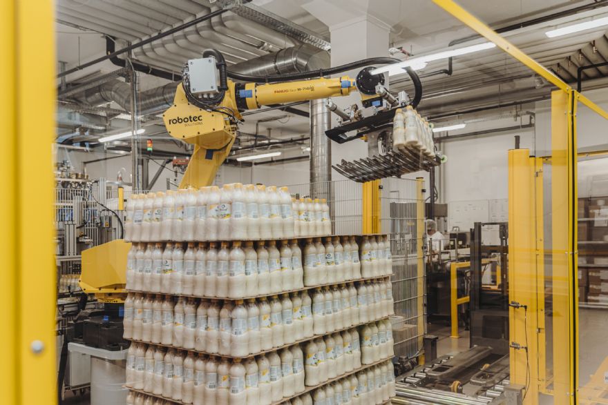 Fanuc robot eases bottleneck for condiment manufacturer