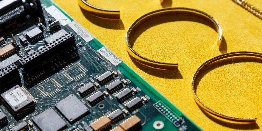 New factory extracts gold from e-waste
