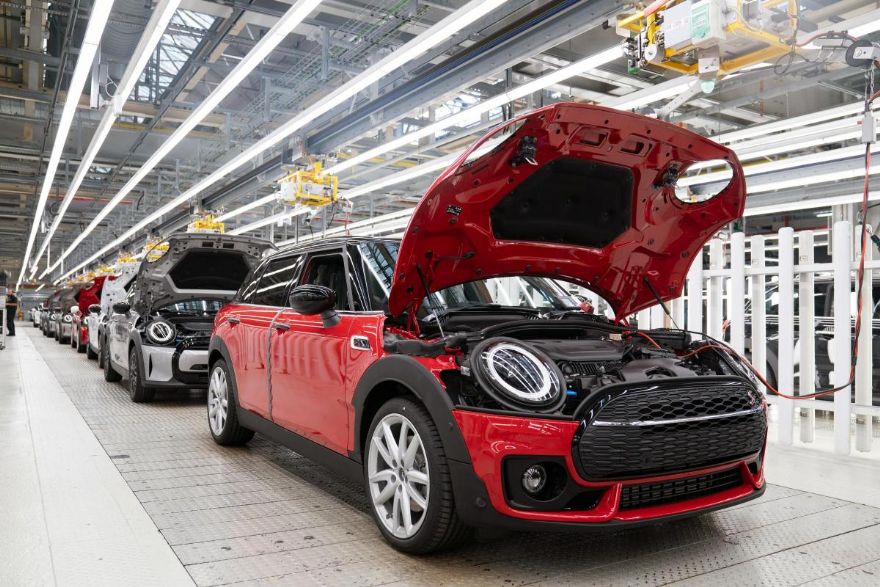 August new car market holds steady ahead of plate change