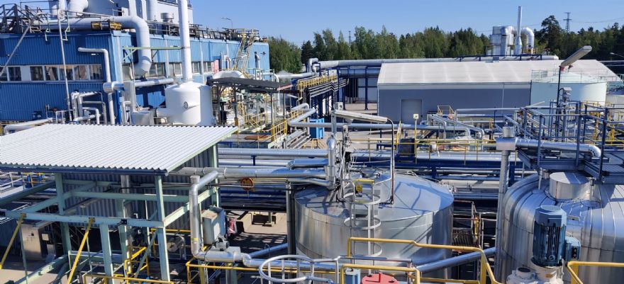 Phasing out the use of hydrocarbon-derived resins