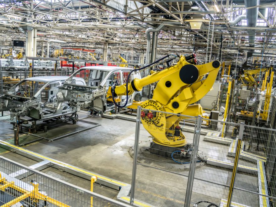 Commercial vehicle production at 14-year high