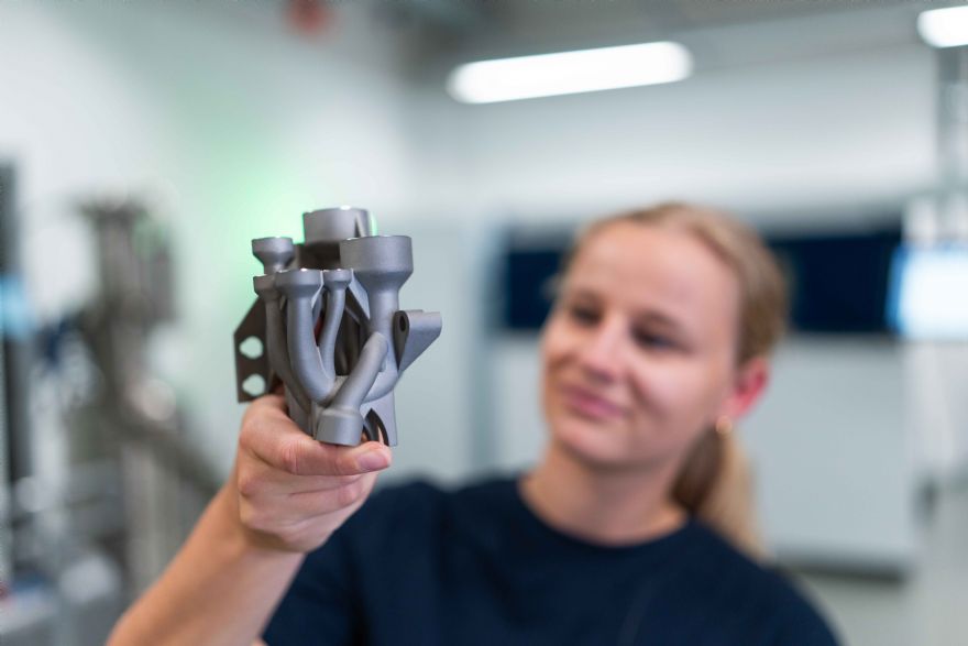 Chip manufacturers save costs with Trumpf 3-D printers