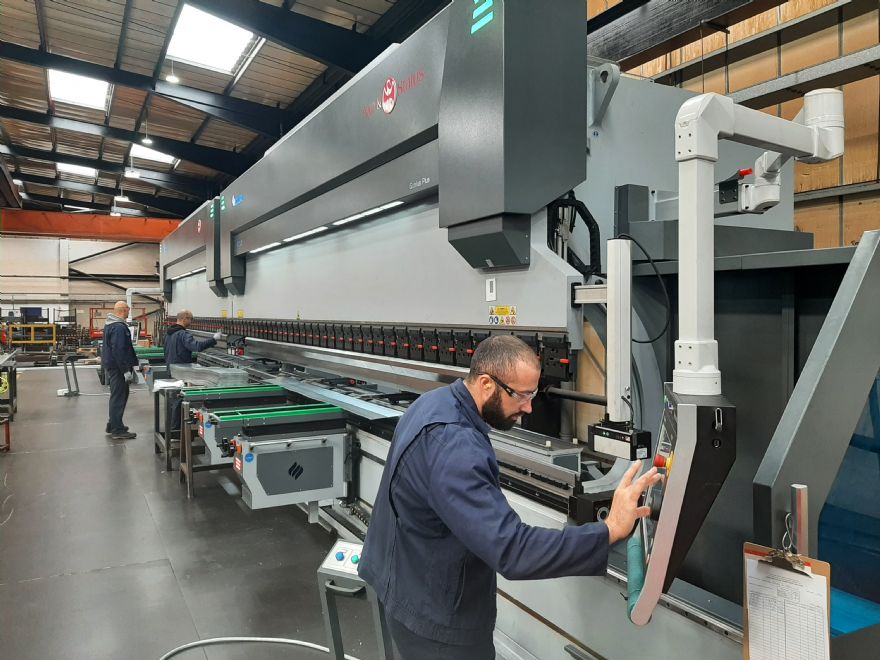 Ayrshire Metals invests in huge Accurl press brake