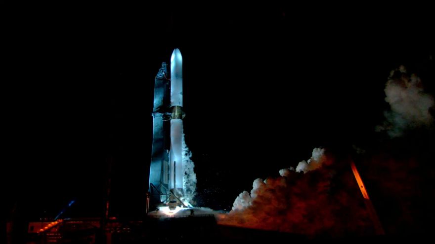 New Glenn orbital launch vehicle passes hotfire test
