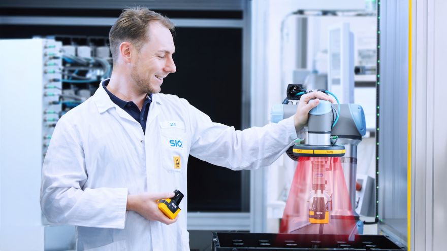 SICK partners with Universal Robots on new cobot solution