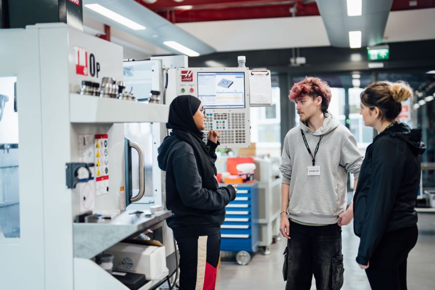 Teaching machining technology in Hertfordshire