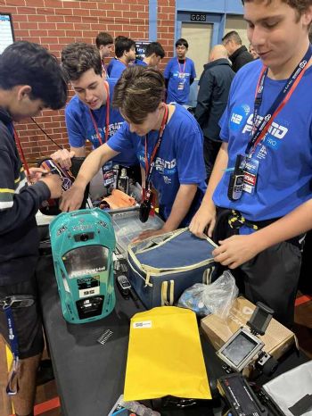 Ricardo supports schools at Hydrogen Grand Prix 
