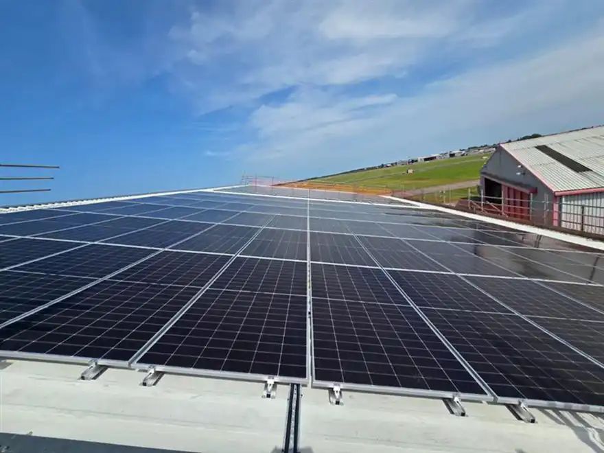 Saxon Air targets ‘net zero’ with solar panels at Hangar 11
