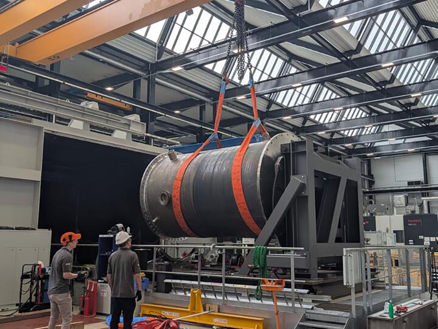 Kairos Power installs pilot reactor vessel fabricated in the UK