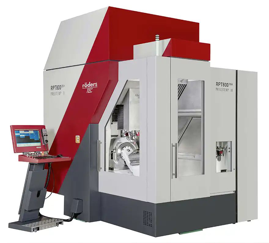 Super-high-accuracy machining centres on show at EMO 2025