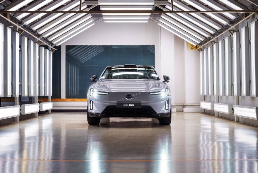 Volvo Cars starts production of the fully electric Volvo ES90