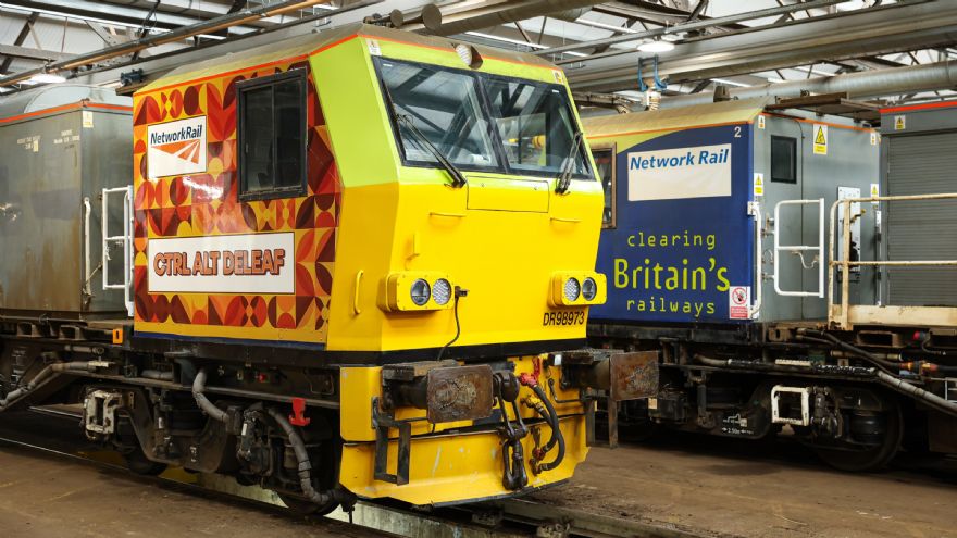 Rail companies gearing up for ‘seasonal leaf-busting’