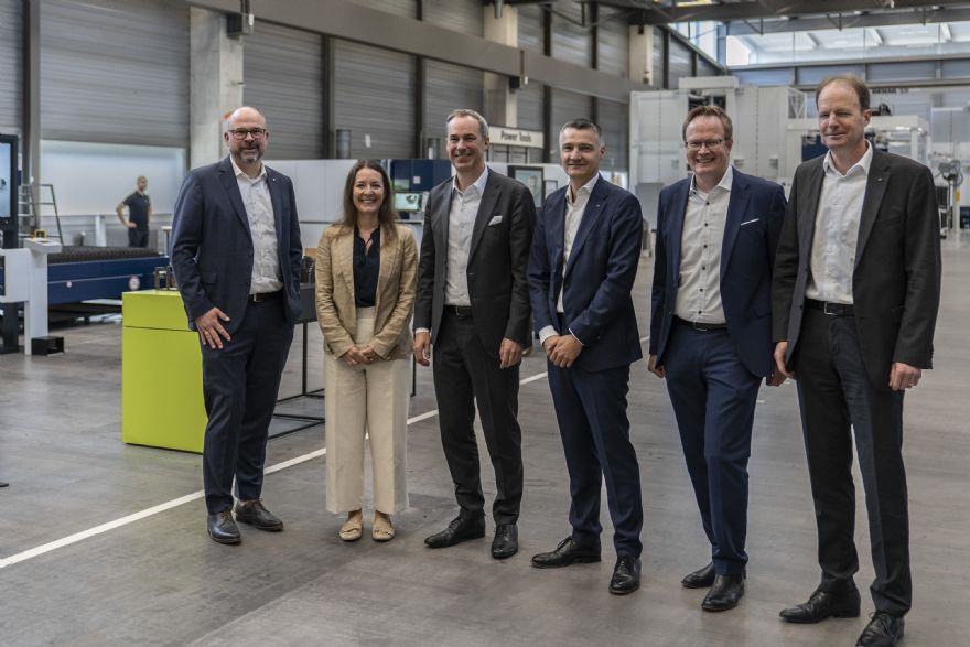 Siemens and Trumpf partner on digital manufacturing and AI
