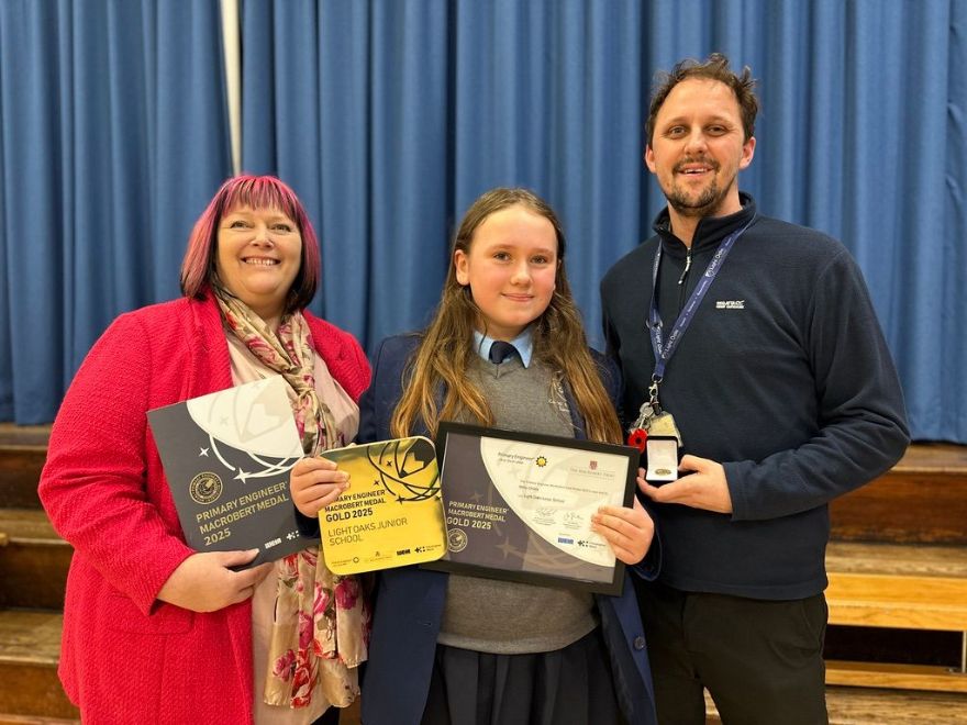 Schoolgirl wins engineering award for dyslexia invention
