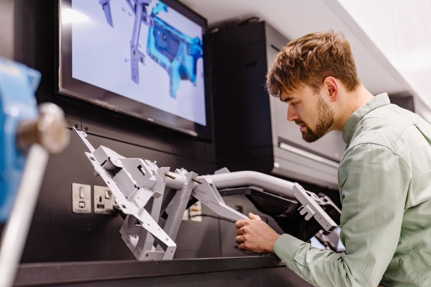 JLR re-engineers instrument panel crosscar beam