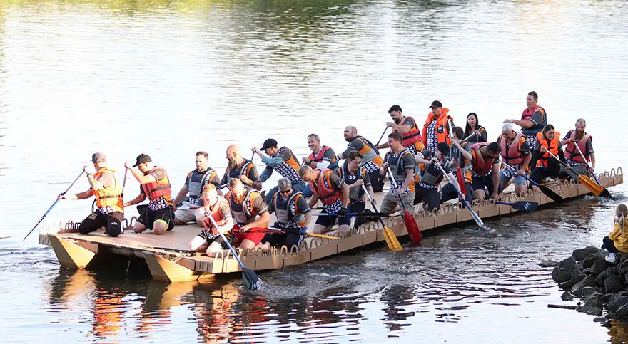 DS Smith sets world record in corrugated cardboard boat
