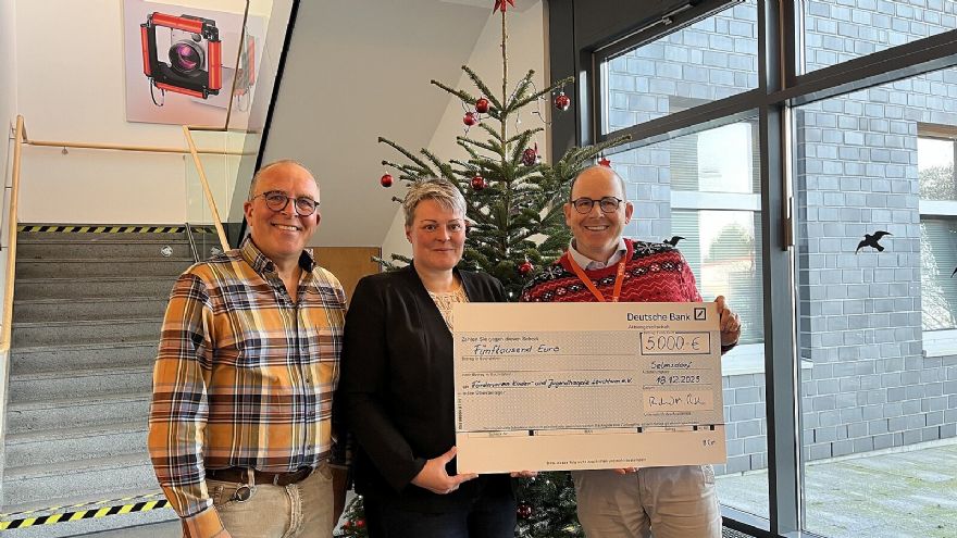 Cycling to work — 39,000km cycled, 10,000 euros donated 