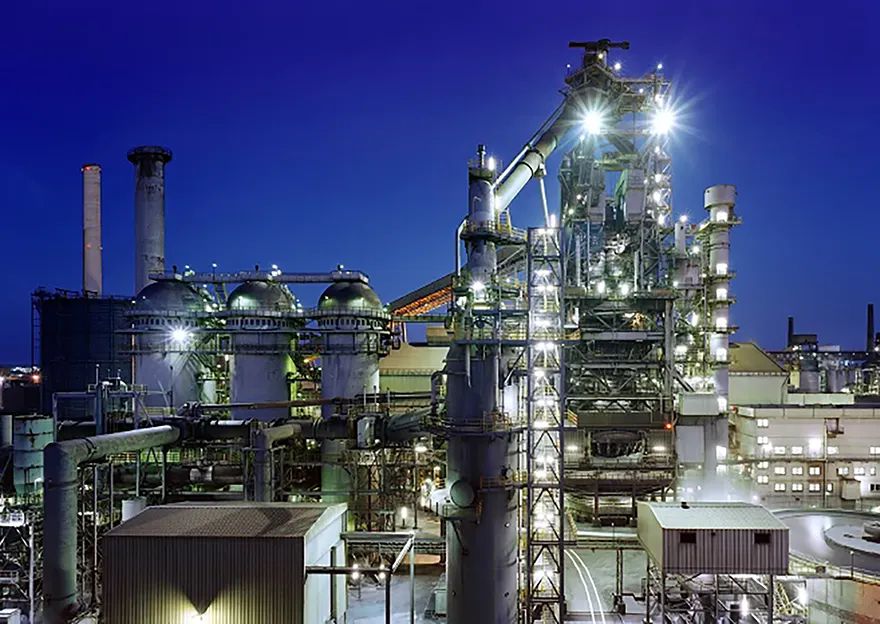 Blast furnace cooling upgraded with Paul Wurth staves