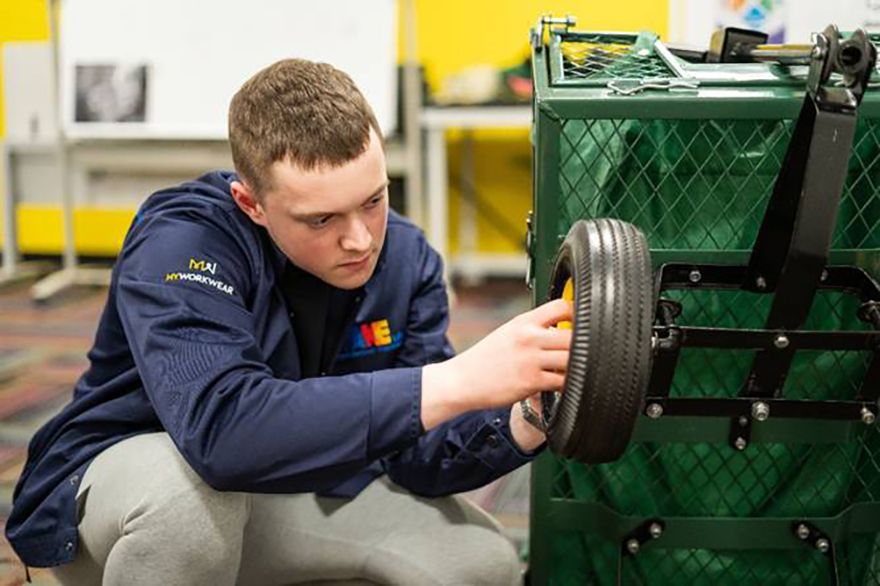 Make UK seeks skills pledge to boost apprenticeships