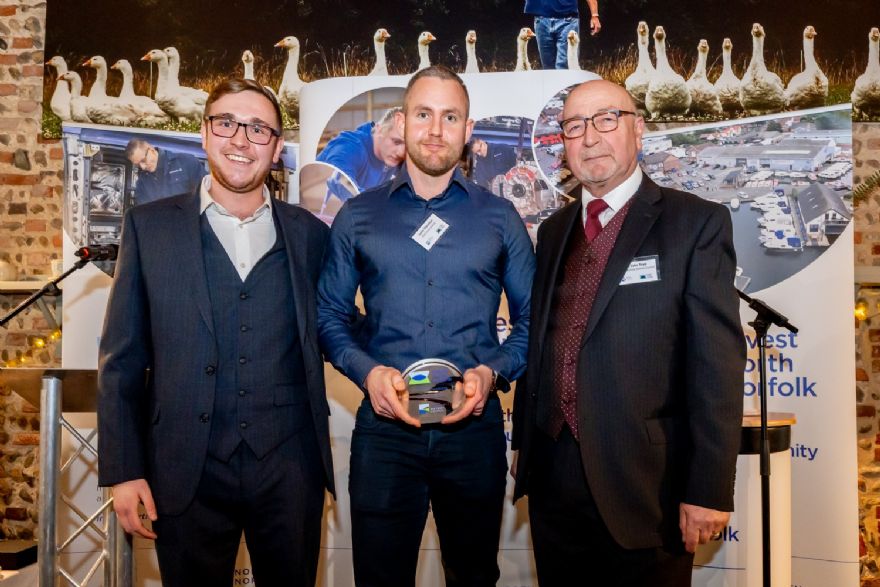 Chell Instruments wins 'Excellence in Manufacturing’ award