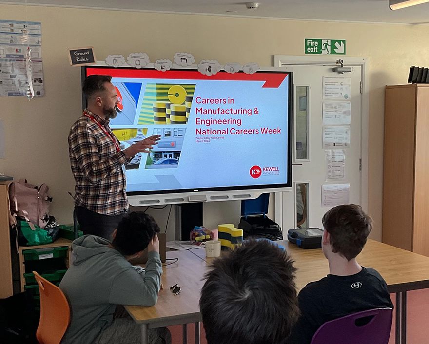 Manufacturer helps SEN students explore engineering careers