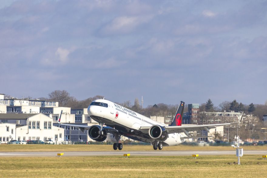 Airbus delivers first A321XLR for Air Canada