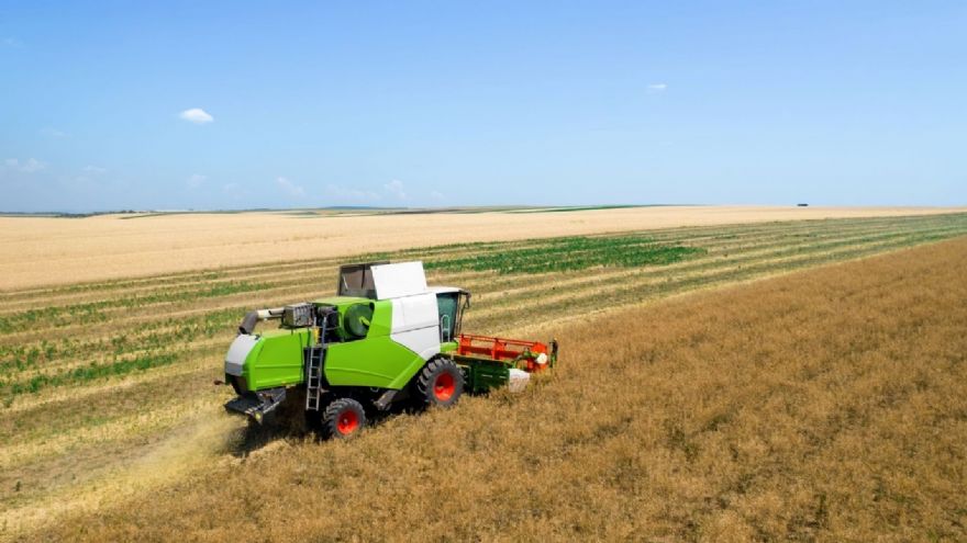 Engineering-From-Above-How-Satellite-Data-is-Reshaping-Farm-Machinery-Design