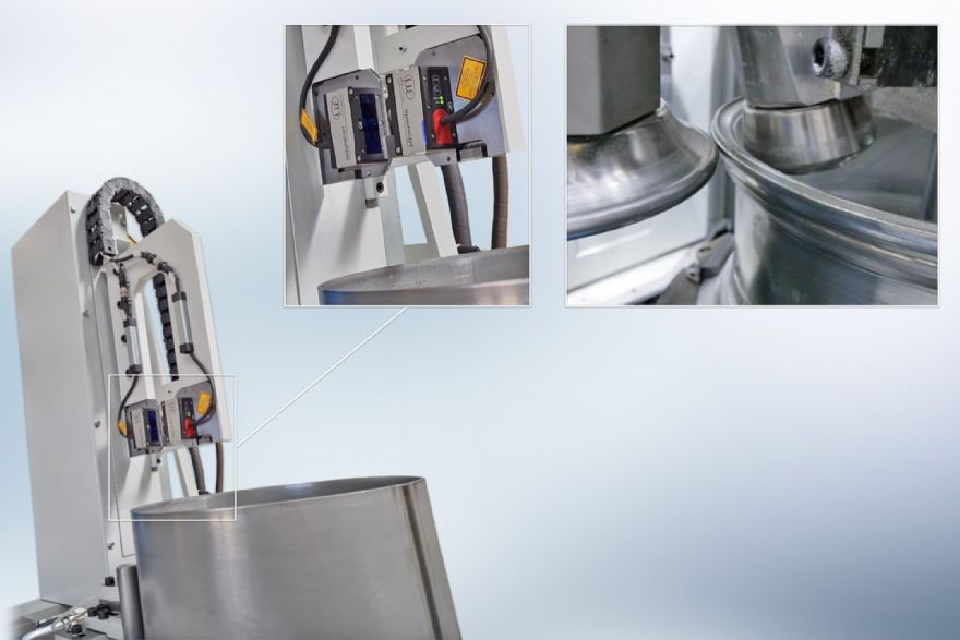 Laser triangulation sensors measure the thickness of metal wheel rims