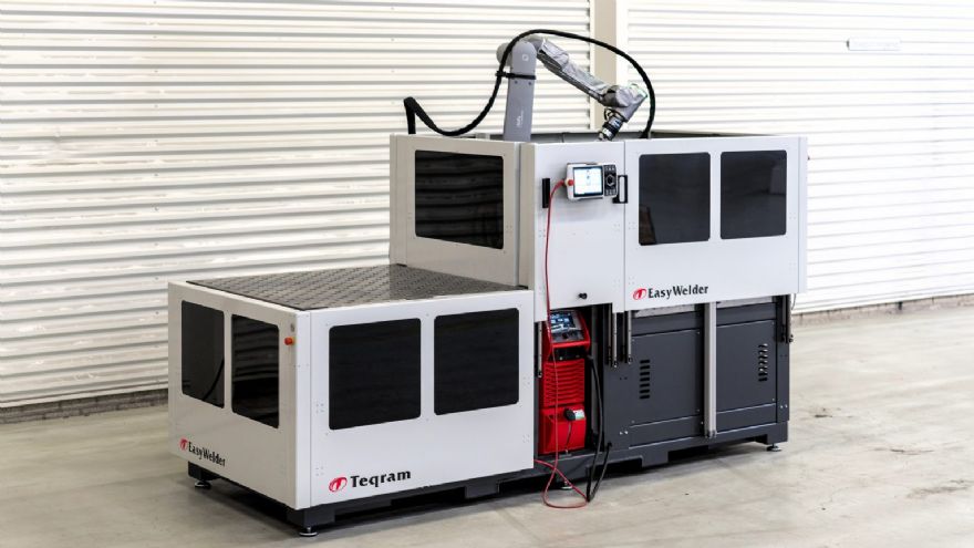 Teqram cobot keeps welding through changeovers