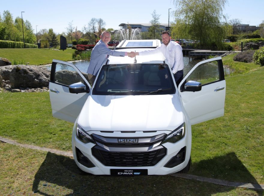 Isuzu UK collaborates with Genie Insights on integrated solar solution on new EV