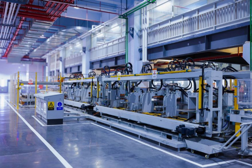 Why maintenance in manufacturing is uniquely challenging