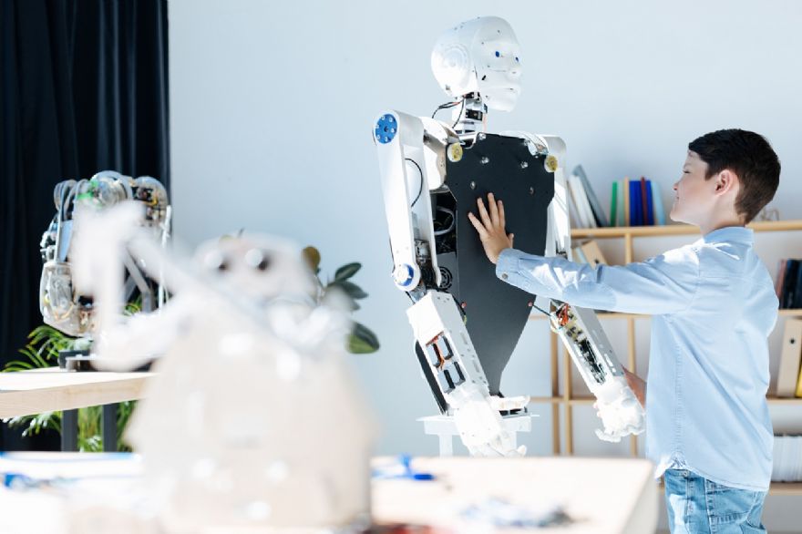Robot generation embraces AI and automation