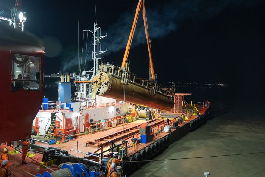 Hinkley Point tunnelling machine breaks through the seabed