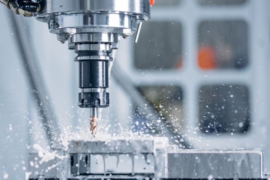 The electronics behind the precision cut