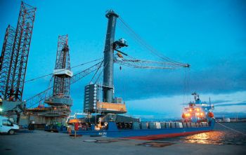 Largest harbour crane in the UK