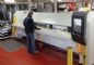 Fast and flexible CNC folding machine