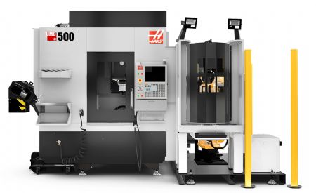 Haas at MACH UMC-500 wPallet Wall